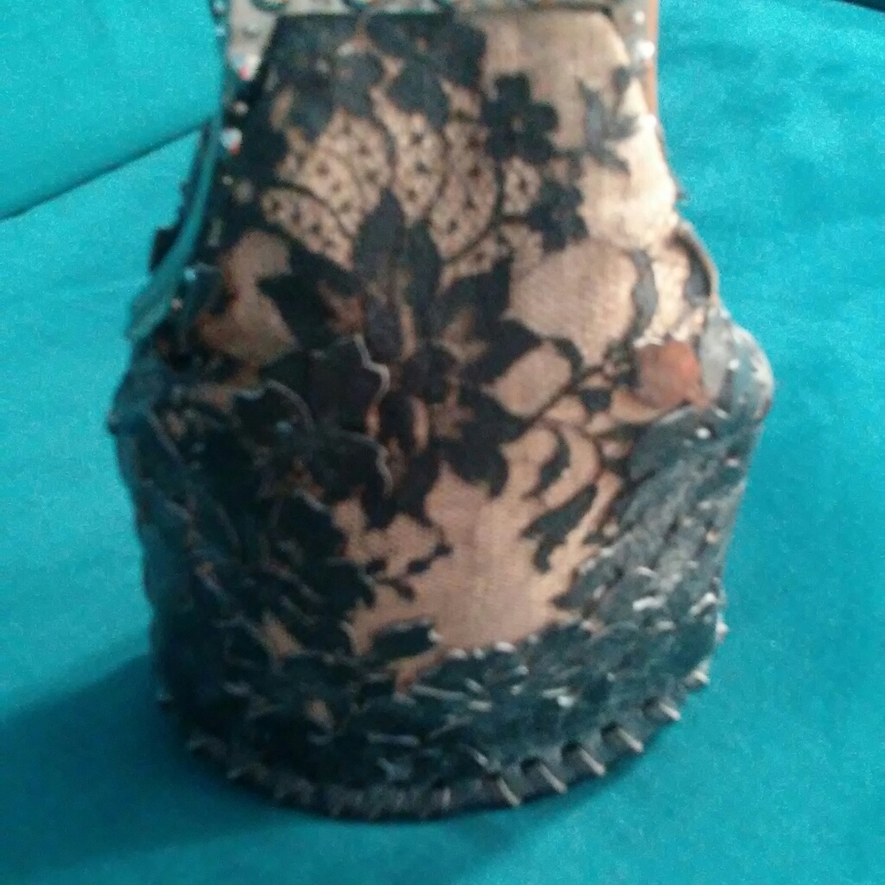 Very fancy small purse - Picture 2 of 4
